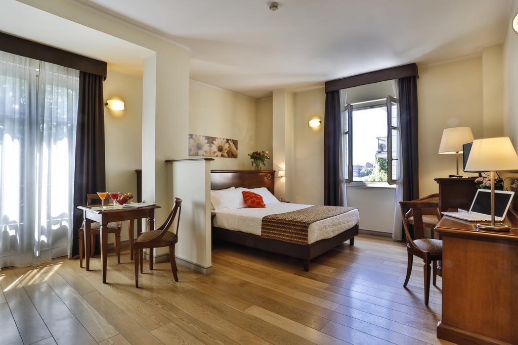Hotel & Centro - Stazione Porta Susa Turyn