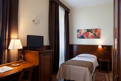 Hotel & Centro - Stazione Porta Susa Turyn